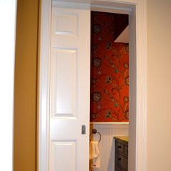guest_bathroom_pic_1